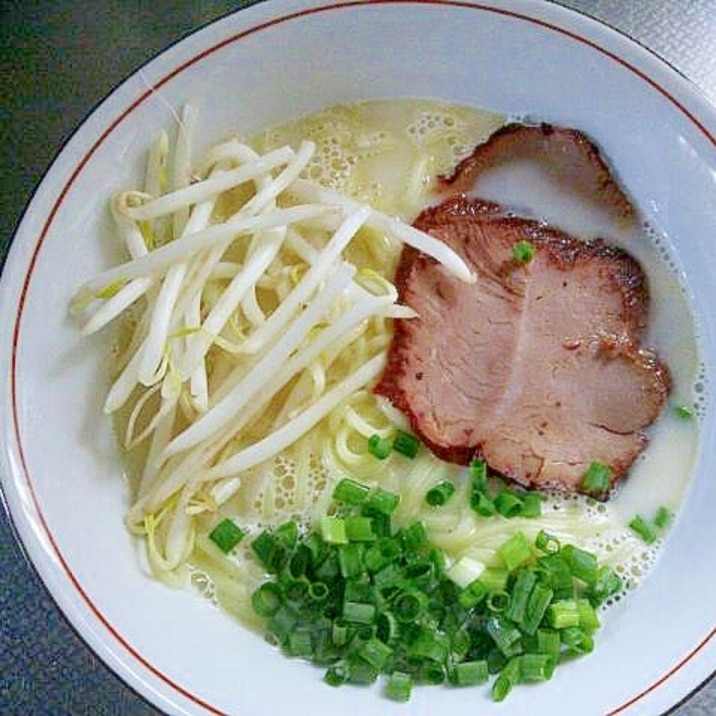 スープづくりなしのとんこつ風塩バターラーメン レシピ 作り方 By Swanarda 楽天レシピ